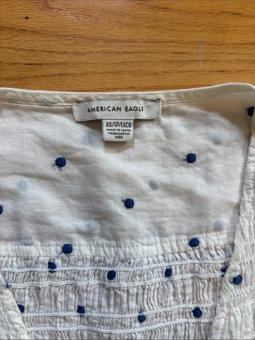 American Eagle Outfitters White Crop Tie-Front Top with Blue Polka Dots - Picture 3 of 4